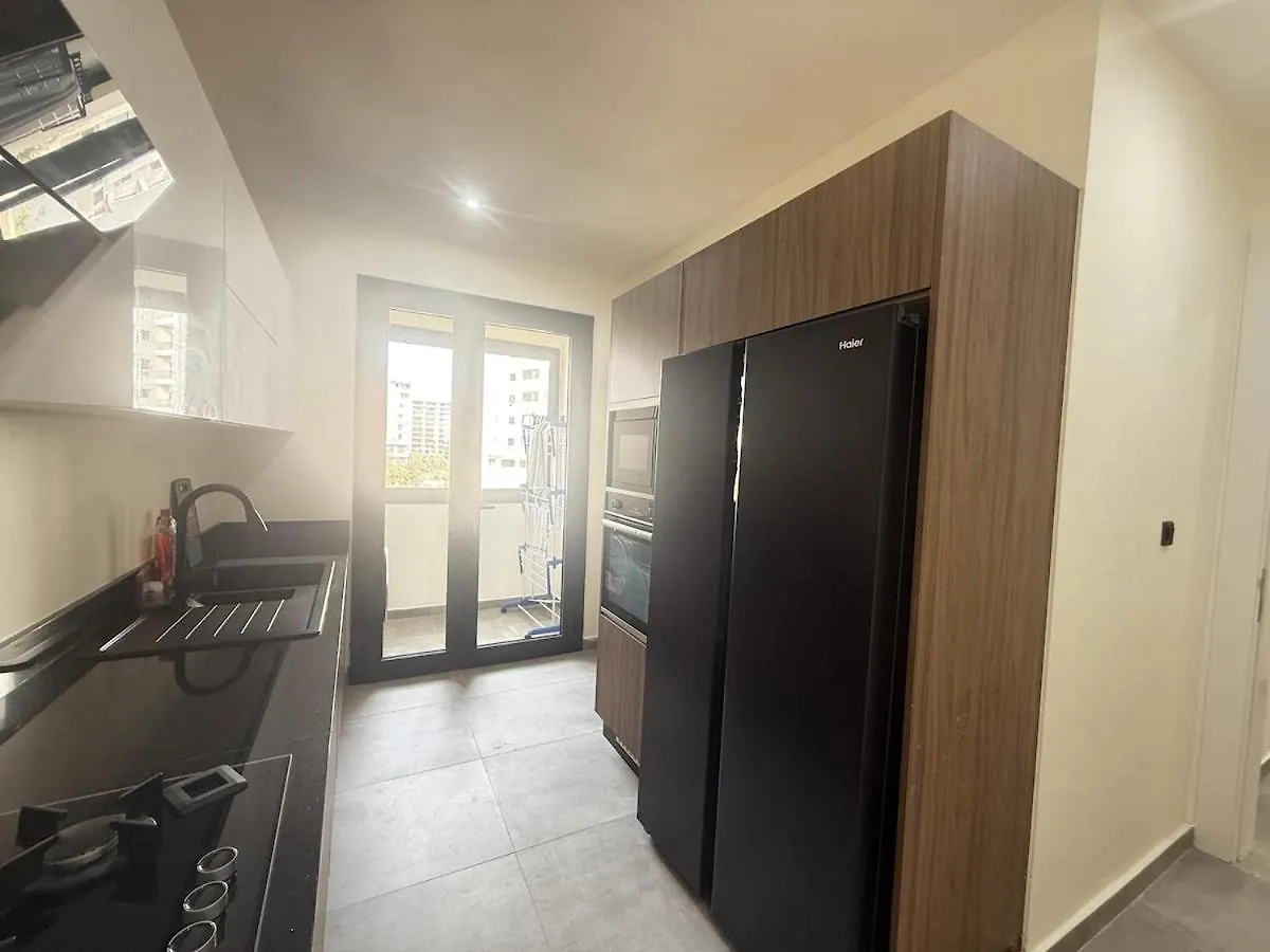 Beautiful Apartment At Point E, Dakar