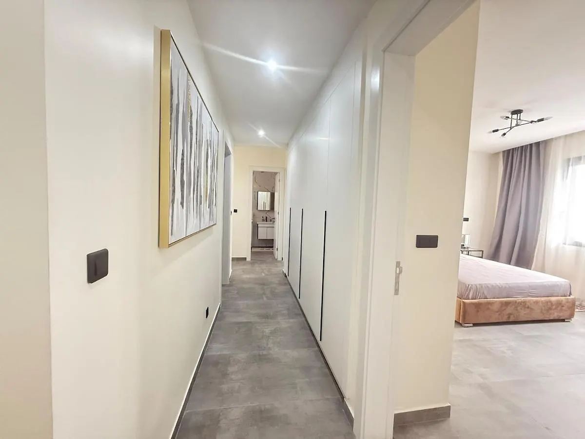 Beautiful Apartment At Point E, Dakar
